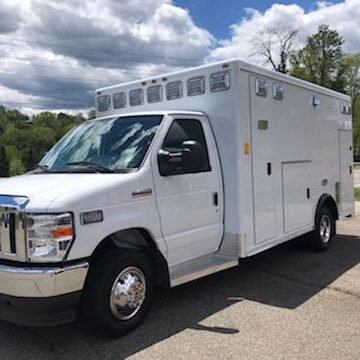GCEMS_TypeII_Ambulance_remount_ALS_emergency_vehicle_ford_exterior full profile of remounted and refurbished remounted ambulance